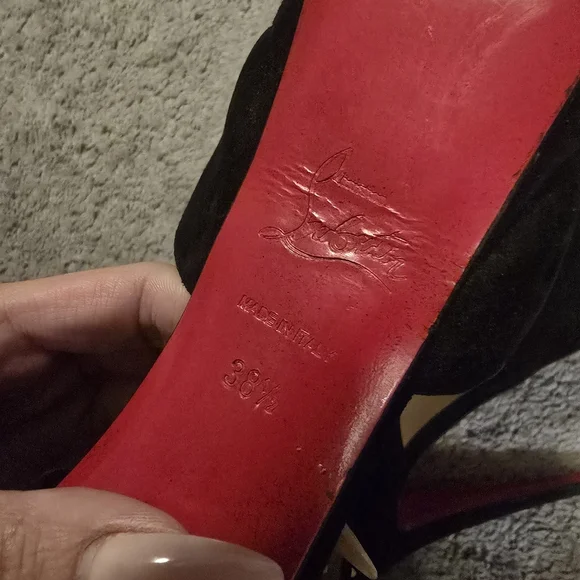 Black Stiletto Heels - Picture 5 of 5